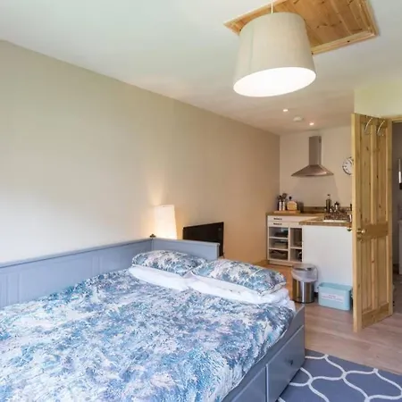 Little House * Bristol